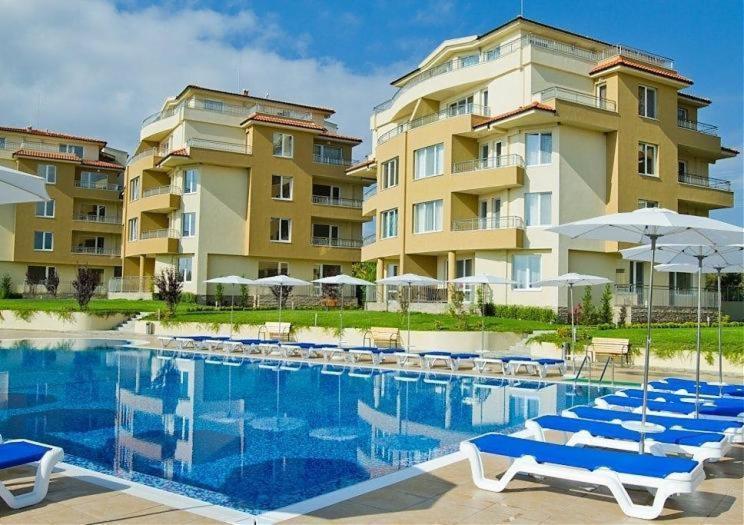 Аппартамент Pines Beach Resort Byala  Exterior photo